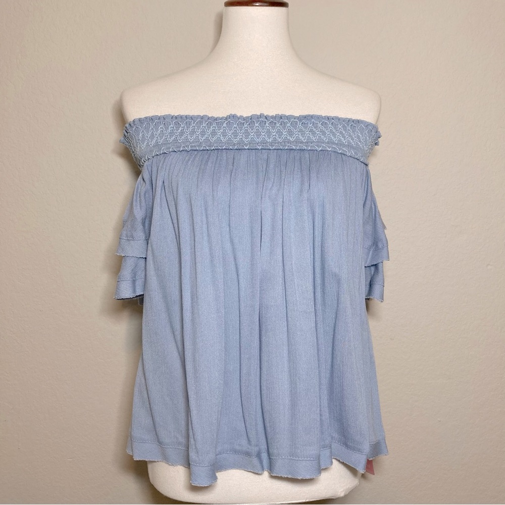 NWT ONETHELAND Off Shoulder Embroidered Swing Top with Key Hole Back Size Small
